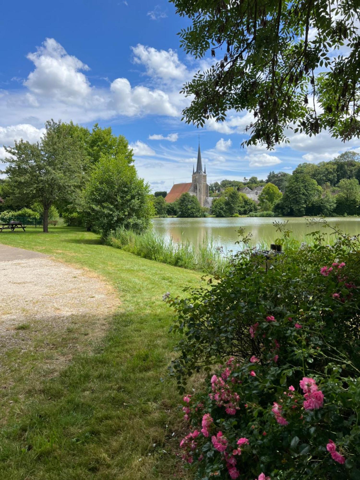 Вилла Le Campagnard Vintage Bourguignon Saint-Prive Экстерьер фото