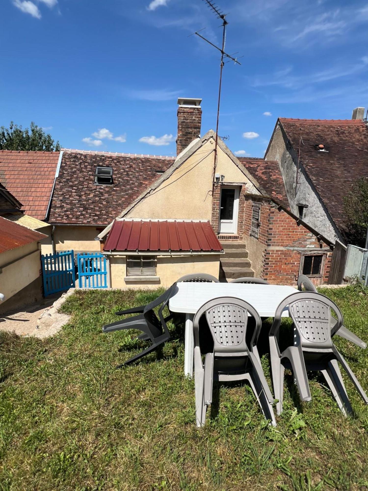 Вилла Le Campagnard Vintage Bourguignon Saint-Prive Экстерьер фото